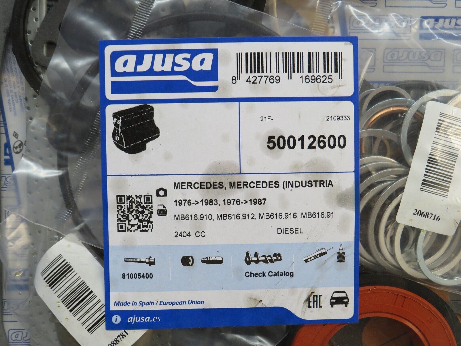 28349 Mercedes-Benz S123 240D Wagon Engine Gasket Set 50012600