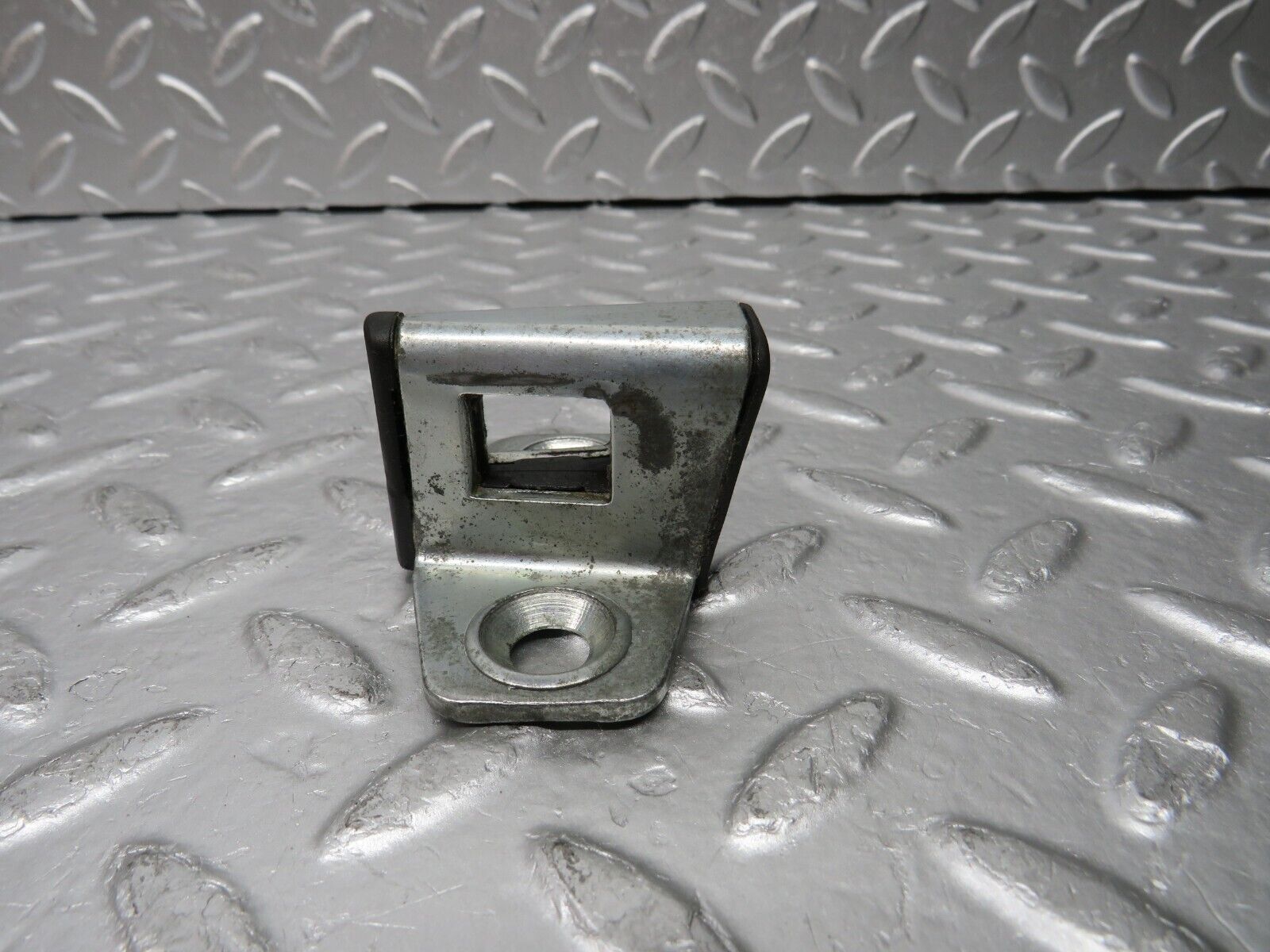 30752 Mercedes-Benz W201 190E 2.0L Door Lock Latch