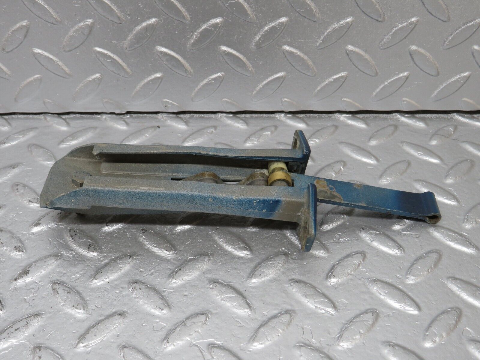 40276 Mercedes-Benz W110 230 Rear Door Safety Check Strap 1107230127