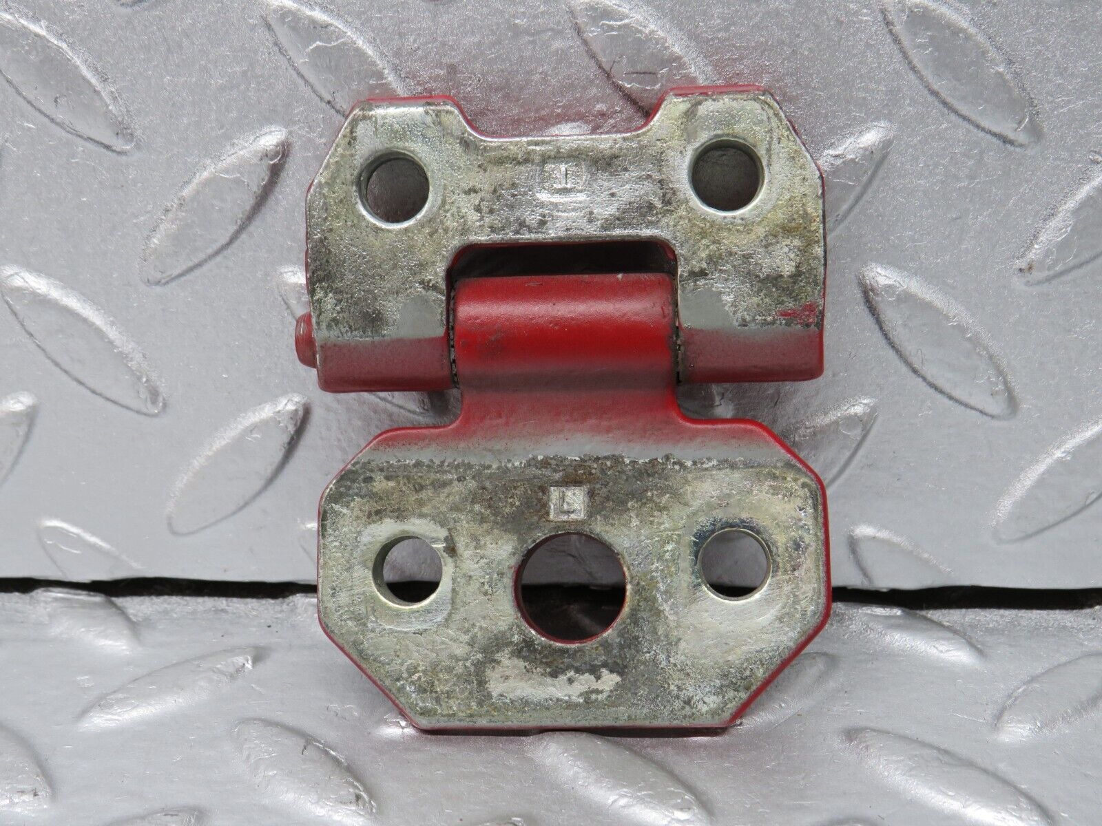 38800 Mercedes-Benz W201 190E 2.6L Door Hinge Right Side