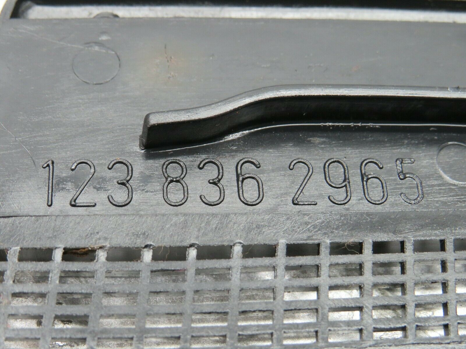 22059 Mercedes-Benz S123 280TE Wagon Air Intake Grill Left Side 1238362965