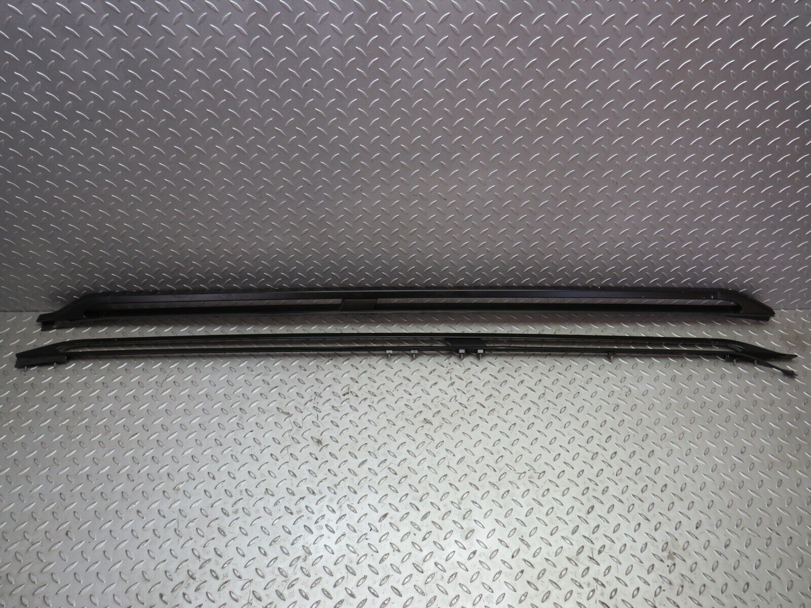 27756 Mercedes-Benz S124 300TE Wagon Roof Rack Rails Pair