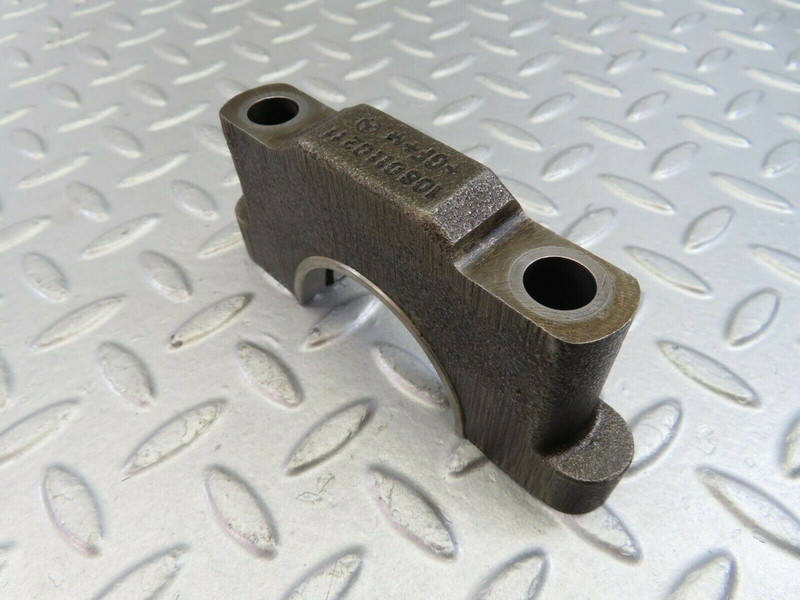 9874 Mercedes-Benz C123 280CE Coupe Crankshaft Bearing Holder Block 1080110211