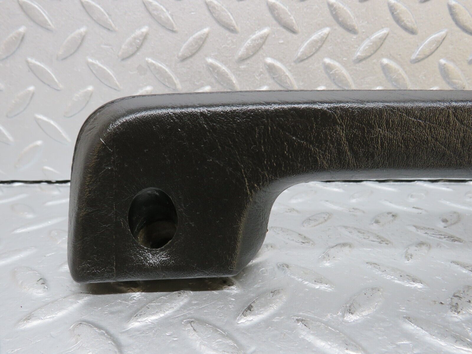 40555 Mercedes-Benz W123 300D Front Left Interior Door Handle Black 1239701701