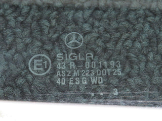 31477 Mercedes-Benz S124 220TE Wagon Rear Right Door Window Glass