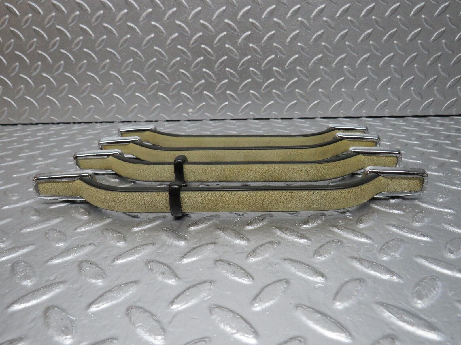 0650 Mercedes-Benz C107 350SLC Coupe Interior Roof Grab Handle Set Beige