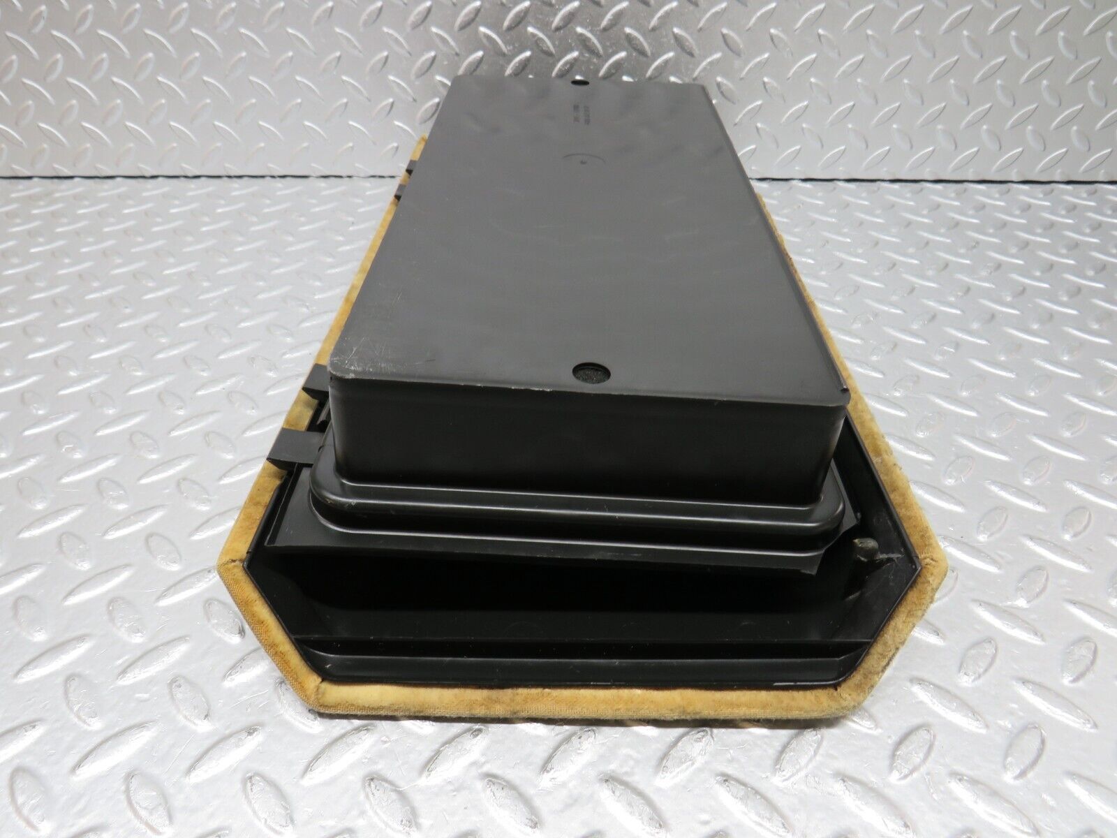 34389 Mercedes-Benz C126 380SEC Rear Left Parcel Shelf Storage 1268430107