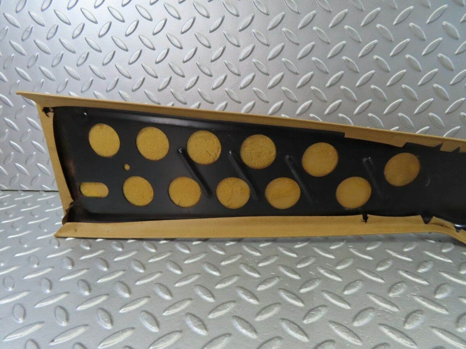 10686 Mercedes-Benz W123 230E B Pillar Trim Cover Left Side