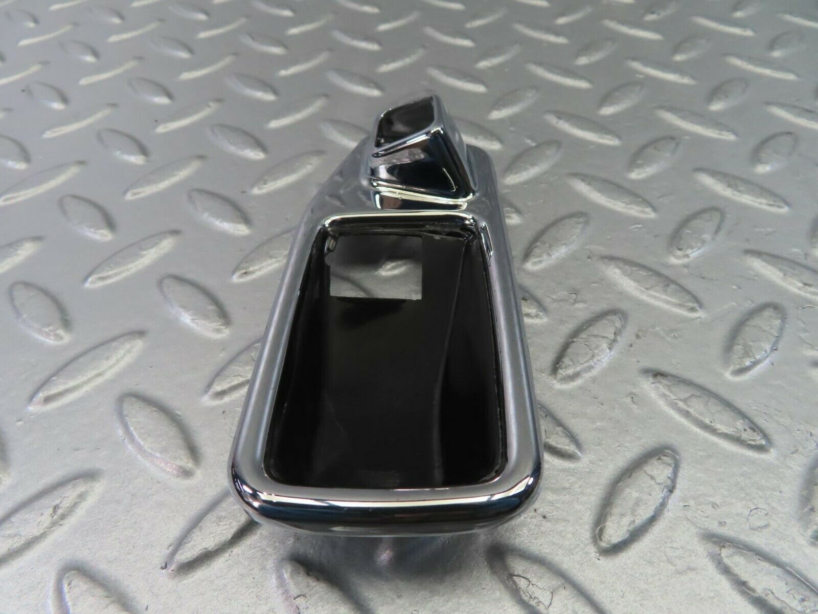 10119 Mercedes-Benz C123 230CE Coupe Chrome Frame For Door Opener 1167660111