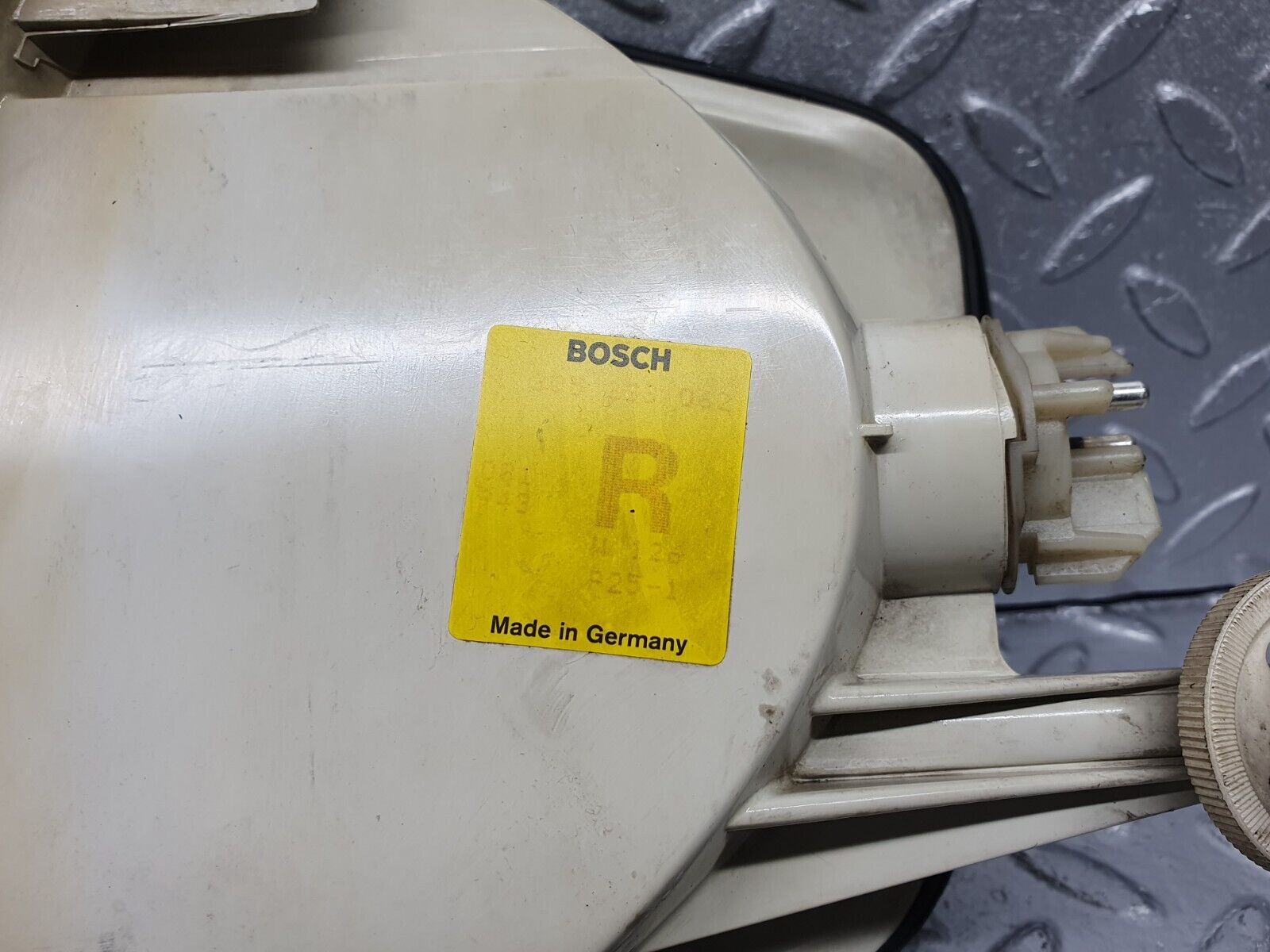 40953 Mercedes-Benz W126 300SE Indicator Light Front Right Bosch 1305233062