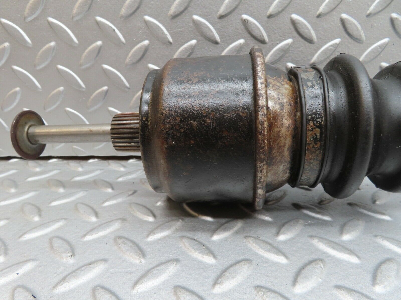 17811 Mercedes-Benz W116 450SEL Axle Shaft Drive Shaft