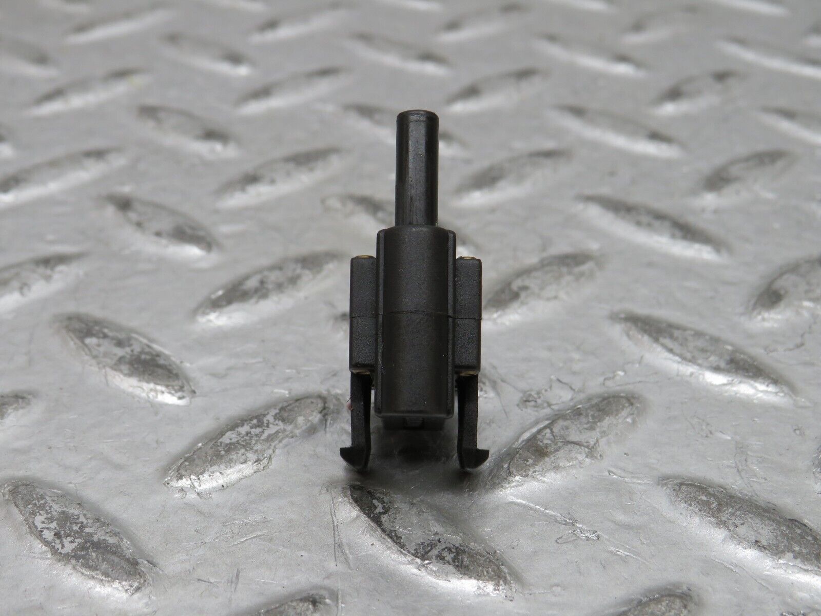 28497 Mercedes-Benz S123 240D Wagon Reverse Light Switch 2015450014