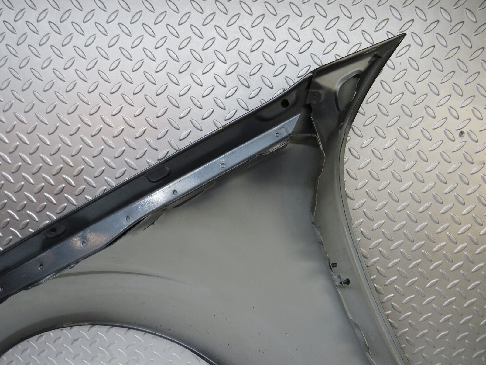 35093 Mercedes-Benz W221 Front Right Aluminium Wing Fender