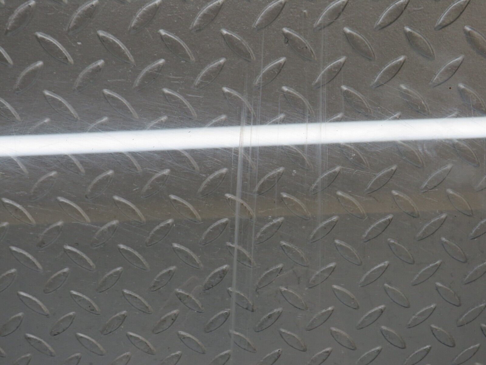 35793 Mercedes-Benz W108 Front Left Door Window Glass