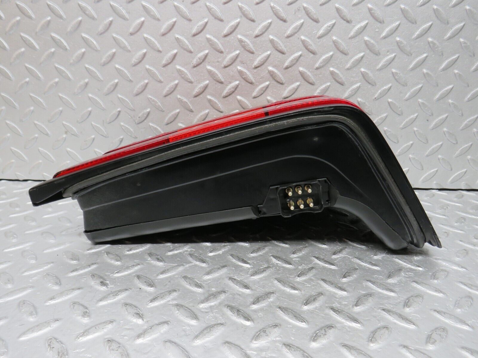 37846 Mercedes-Benz A124 320E Cabriolet Tail Light Right Side 0053373R38