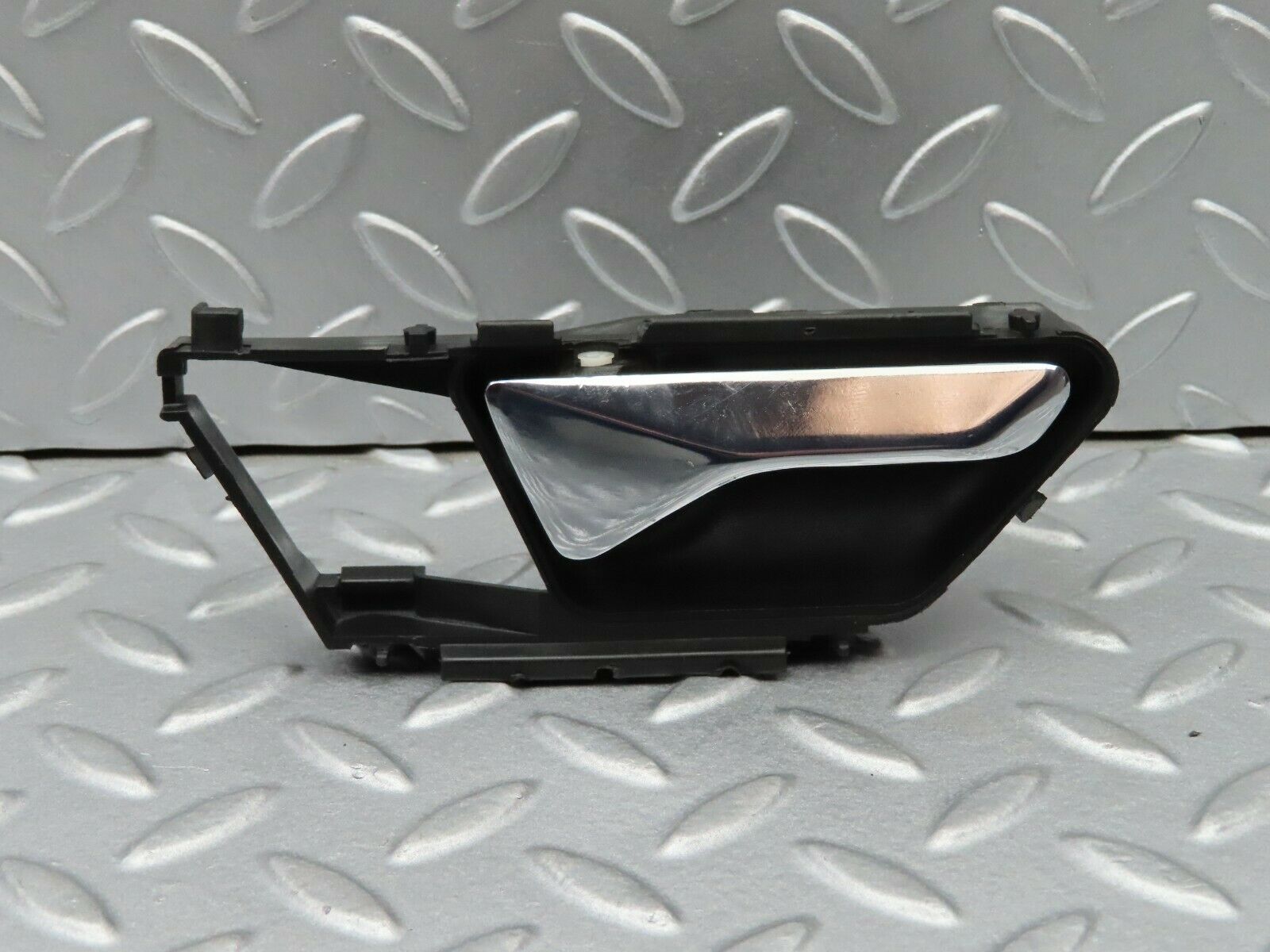 5258 Mercedes-Benz W124 230E Interior Door Handle Right Side 1247600261