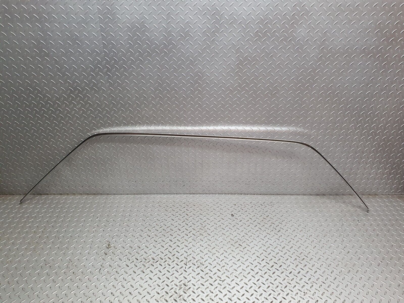 41261 Mercedes-Benz W126 300SE Roof Chrome Trim Right Side