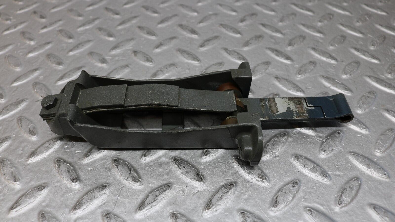 37274 Mercedes-Benz W109 300SEL Door Safety Check Strap 1087330027