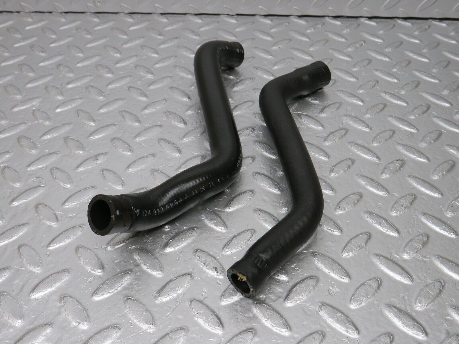 34089 Mercedes-Benz W124 260E Water Cooling Hose Pipe 1248325894