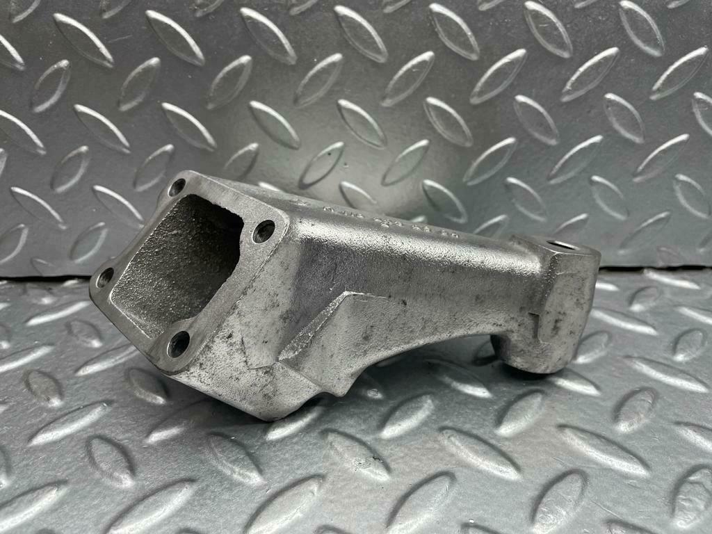 0223 Mercedes-Benz W116 350SE Engine Mount Bracket Left Side 1162232904