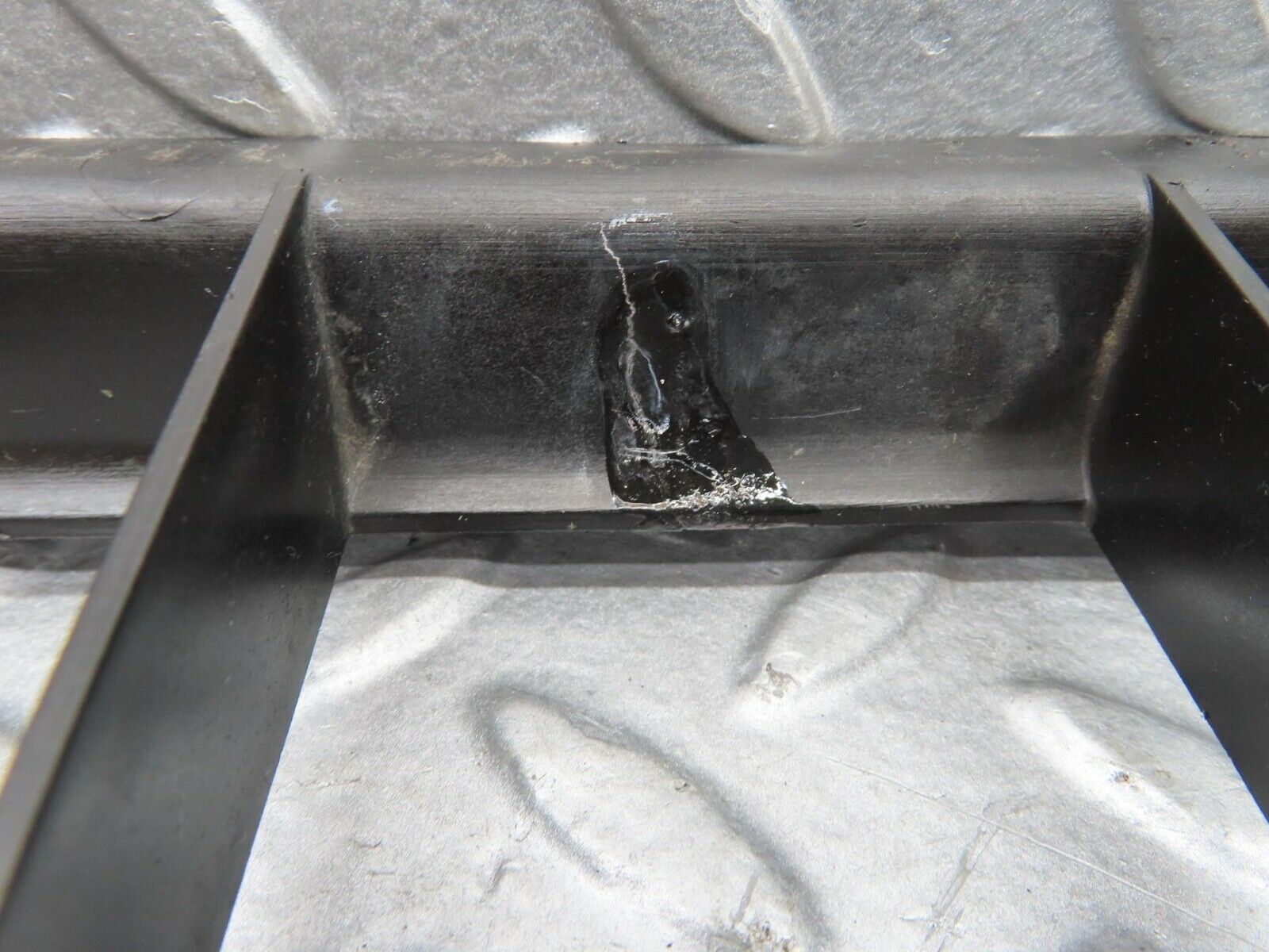 15153 Mercedes-Benz W140 S320 Radiator Fan Frame 1405051755