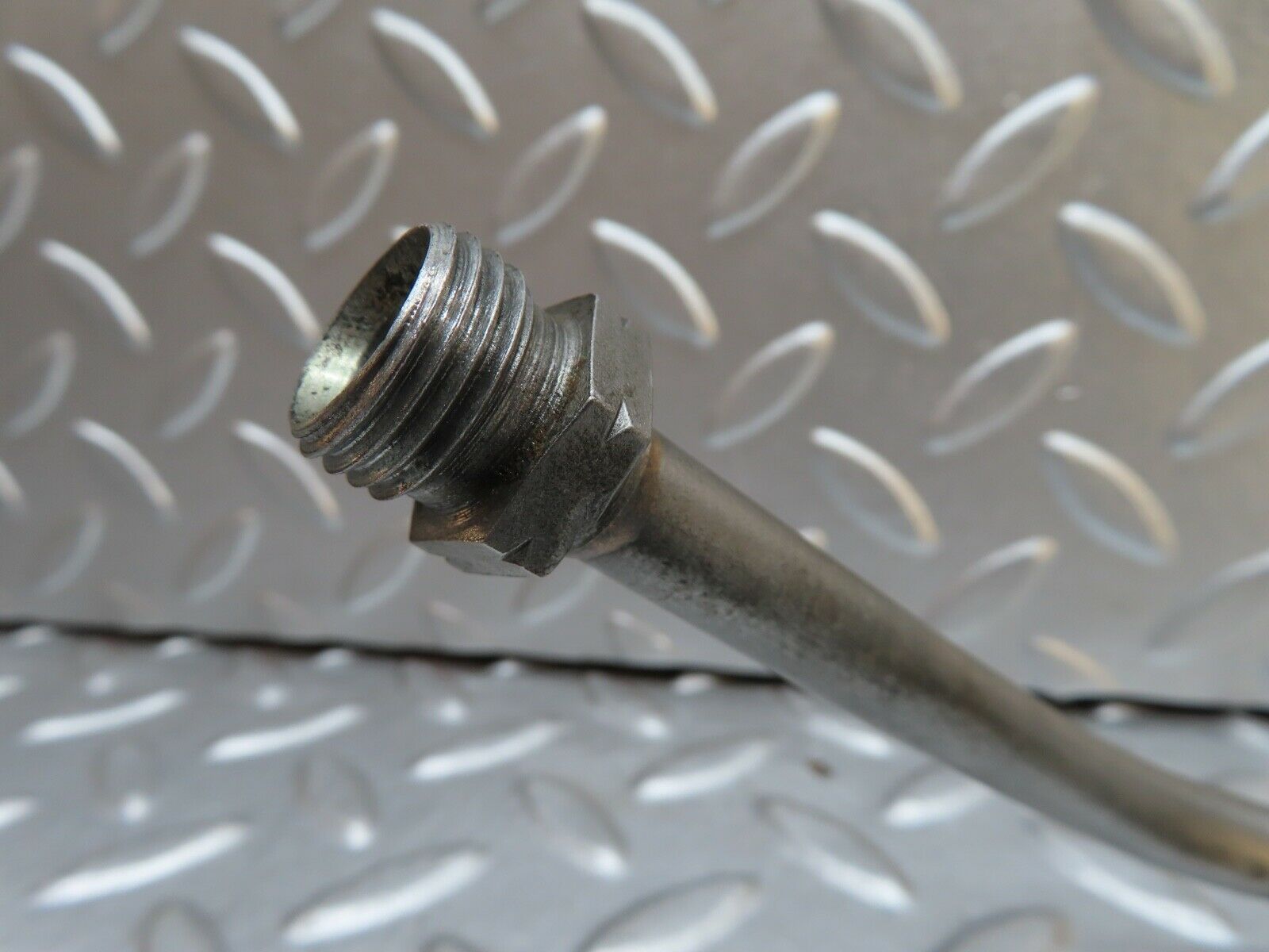 20423 Mercedes-Benz W114 280CE Coupe Gearbox Oil Pipe Hose