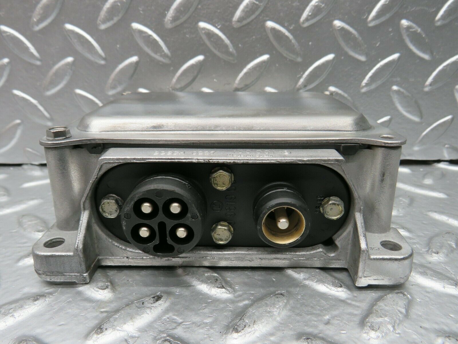 22691 Mercedes-Benz C107 450SLC Coupe Ignition Control Unit Bosch 0227100001