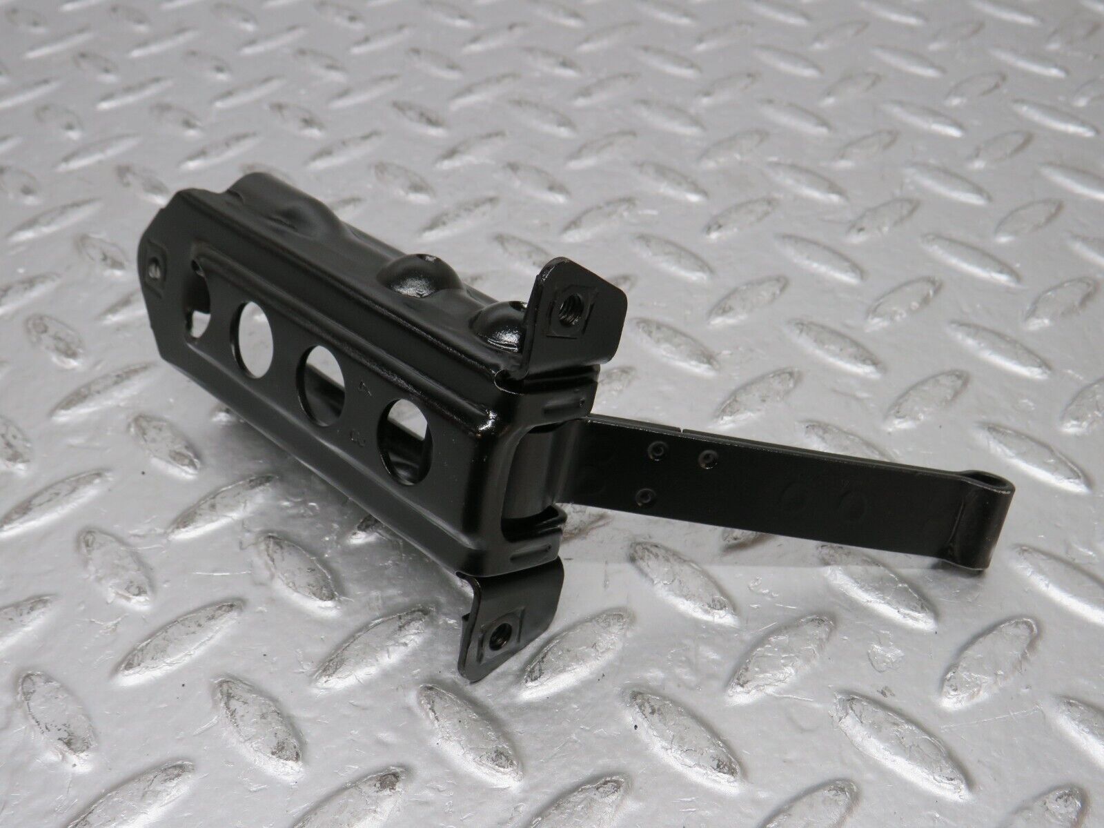 31532 Mercedes-Benz S124 220TE Wagon Door Safety Check Strap