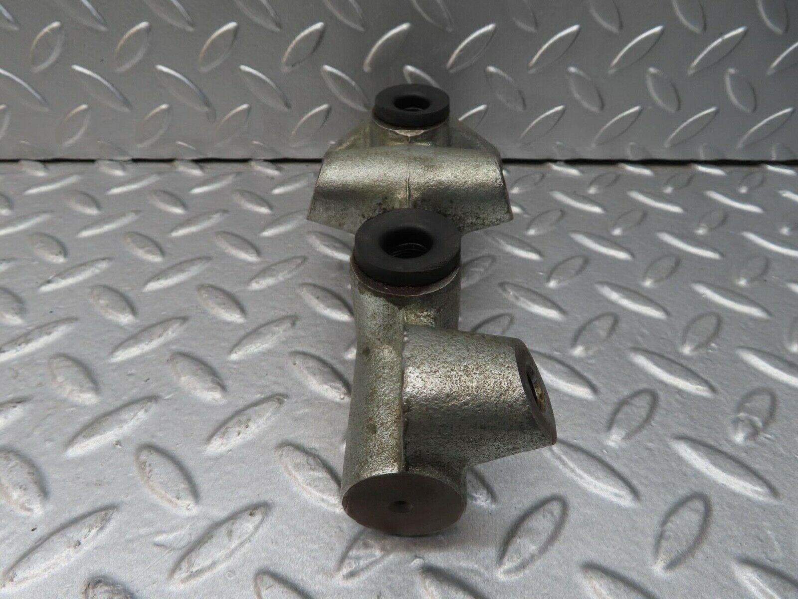 14282 Mercedes-Benz W116 350SE Brake Master Cylinder