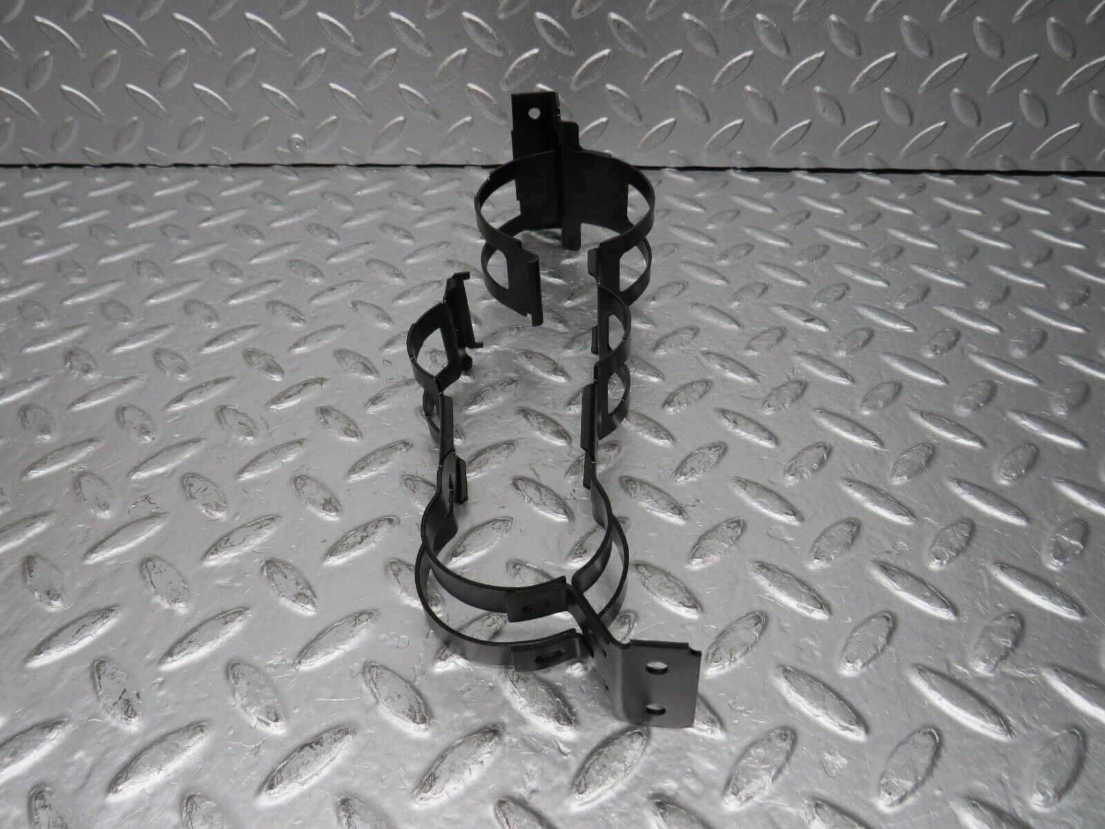 30862 Mercedes-Benz W201 190E 2.0L Fuel Pump Fuel Filter Bracket Holder