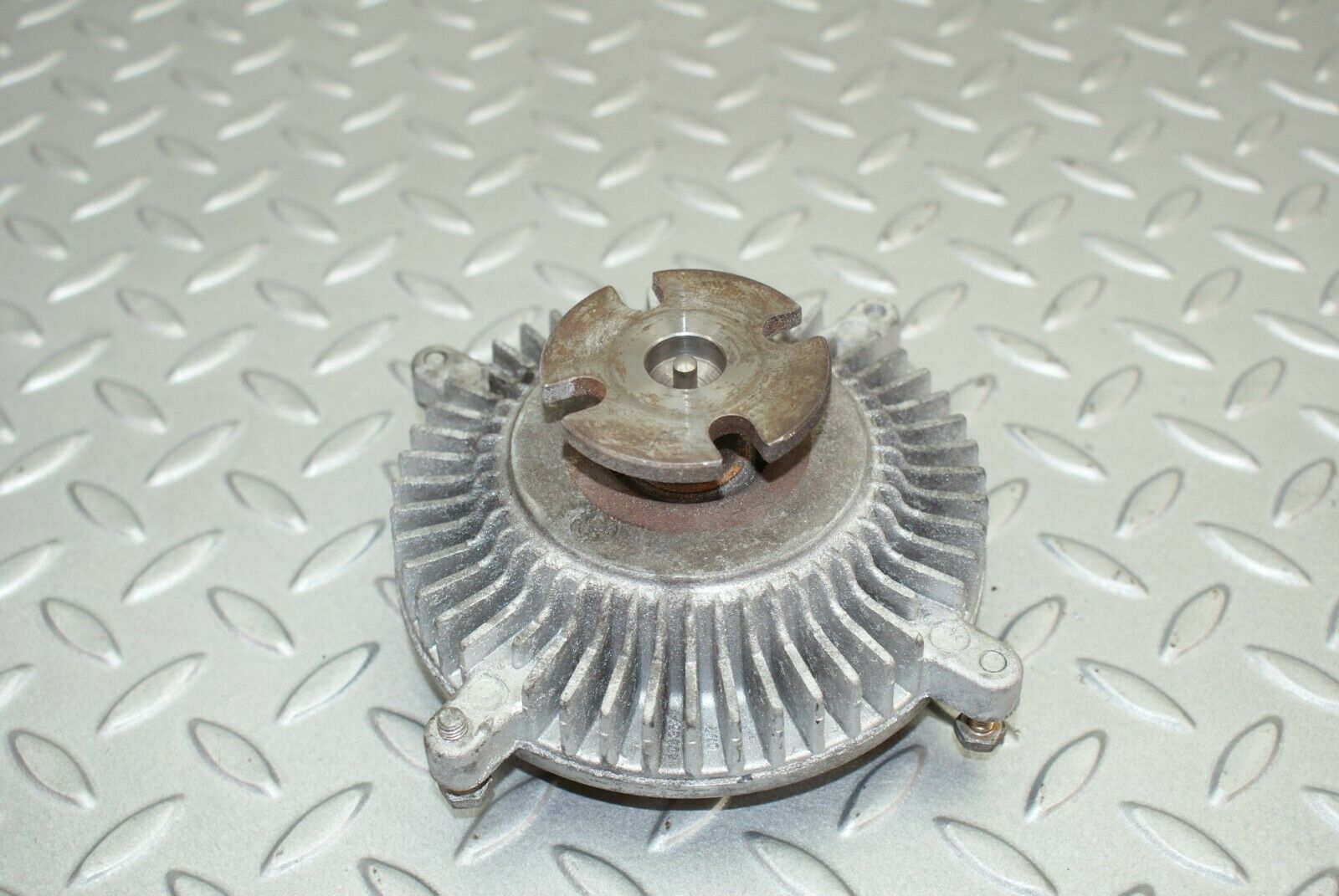 2549 Mercedes-Benz W116 350SE Engine Cooling Fan Clutch 11620001223