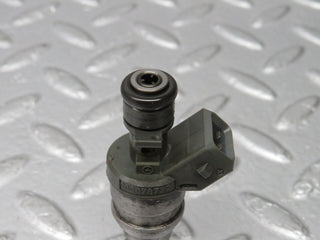 W124 Cabriolet fuel injector used OEM