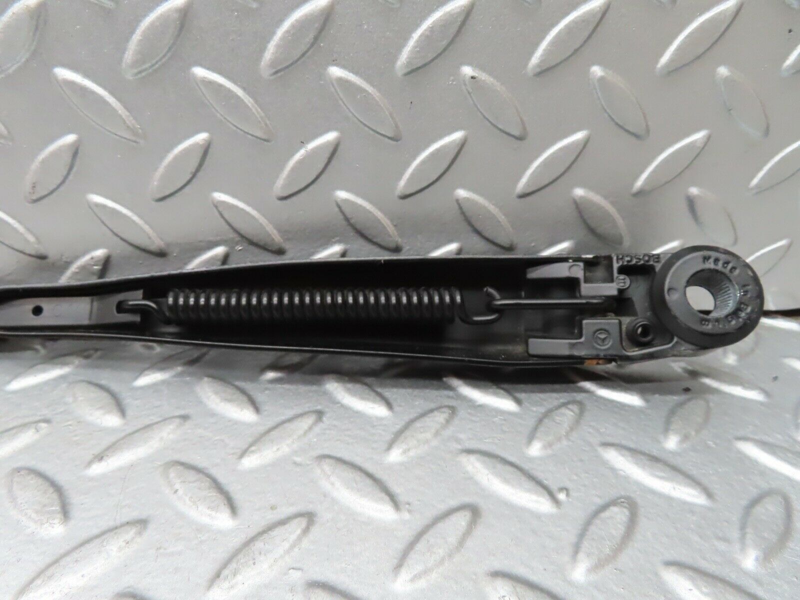 19532 Mercedes-Benz C140 CL420 Coupe Wiper Arm Bosch Left Side