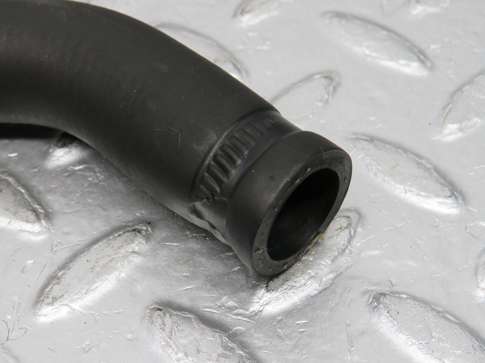 32550 Mercedes-Benz S124 300TE Wagon Water Cooling Hose 1248325894 1248326394