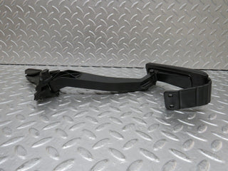 34811 Mercedes-Benz W210 320E Accelerator Pedal & Rubber 2103011820 2203010001