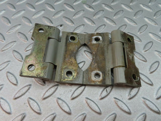 6246 Mercedes-Benz W126 380SE Door Hinge Front Left Pair 1237200037