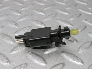 33472 Mercedes-Benz W202 C180 Brake Light Switch 0005457709