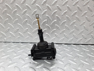 41511 Mercedes-Benz W124 200E Rear Door Lock Vacuum Actuator 0008007975