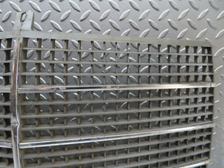 20481 Mercedes-Benz W114 280CE Coupe Bonnet Grill