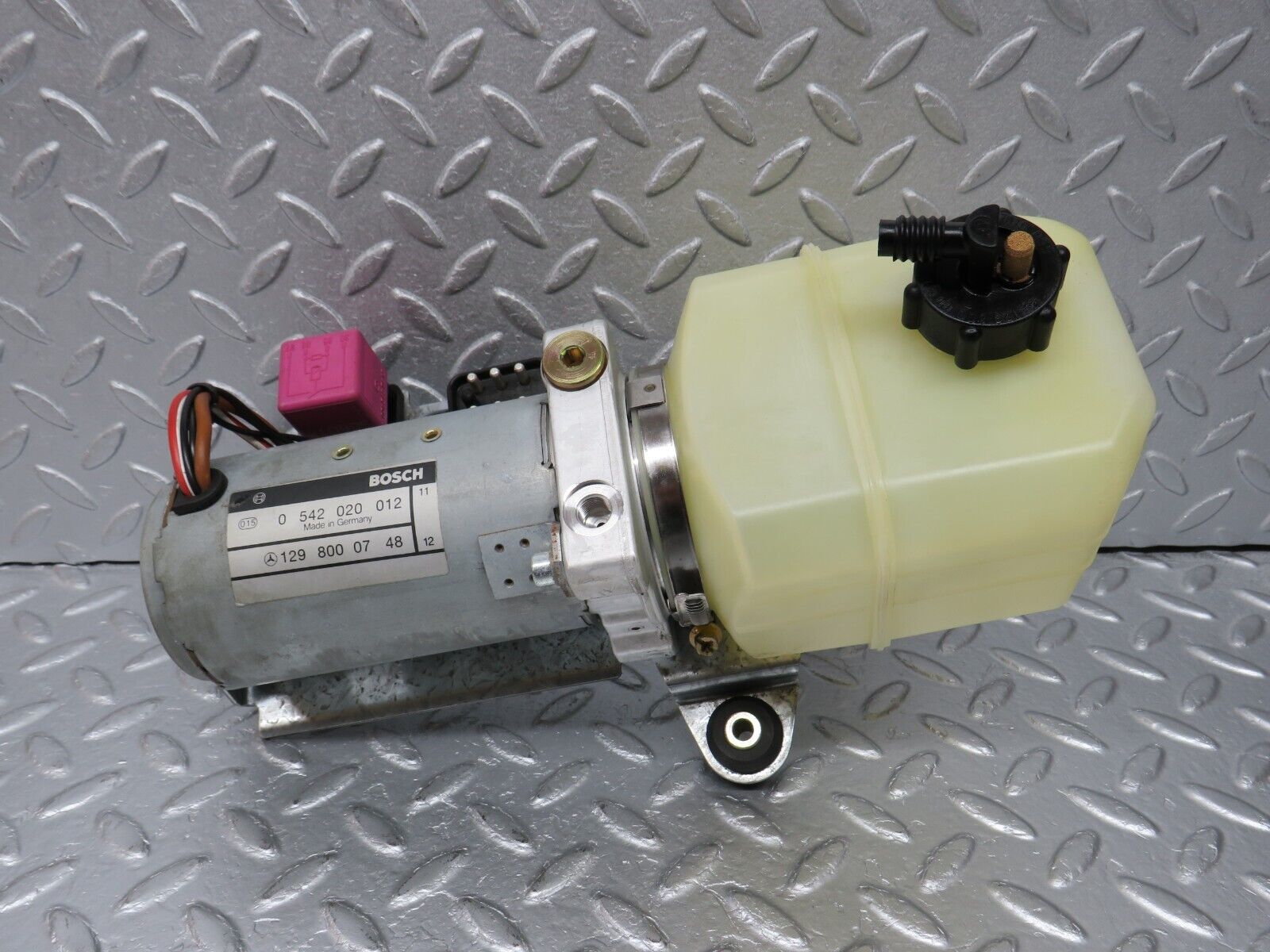39397 Mercedes-Benz R129 320SL Coupe Roof Hydraulic Pump Bosch 1298000748 0542020012