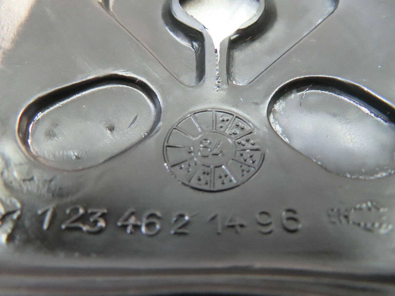 7652 Mercedes-Benz S123 230TE Wagon Steering Column Switch Cover 1234621496