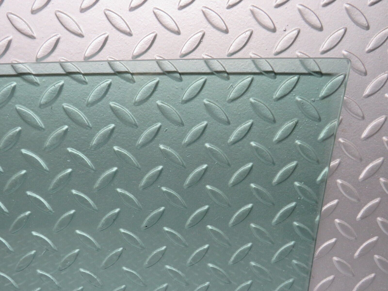 37874 Mercedes-Benz A124 320E Cabriolet Front Right Door Window Glass