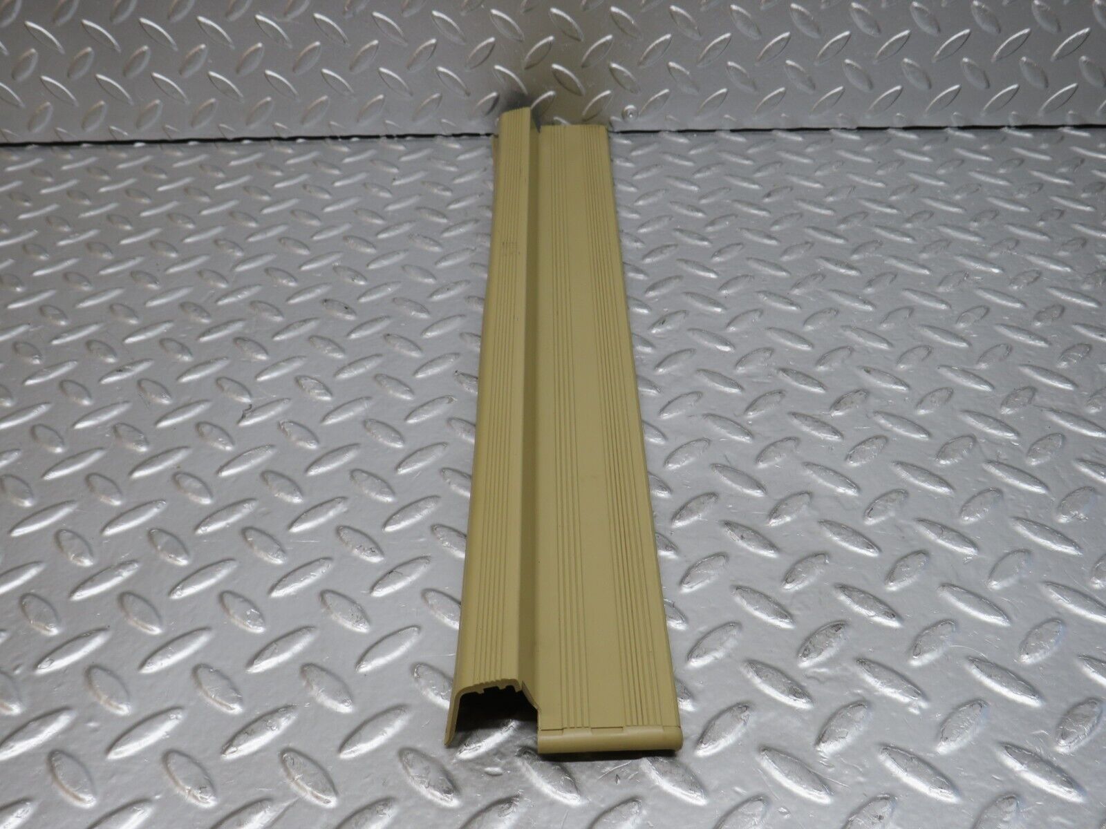 29278 Mercedes-Benz W124 230E Rear Right Door Sill Trim