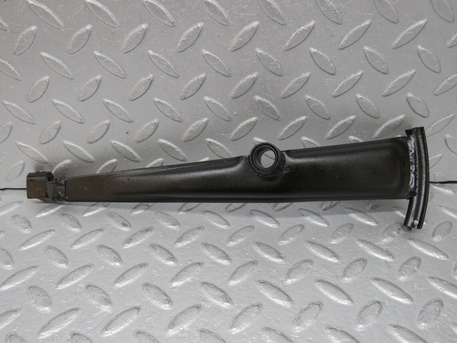 37476 Mercedes-Benz W109 300SEL Handbrake Parking Brake Regulator