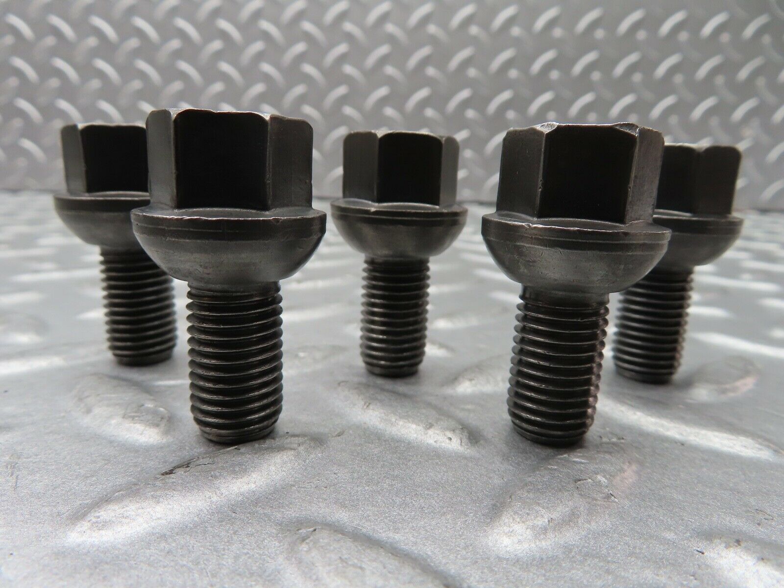 20536 Mercedes-Benz 5x Alloy Wheel Lug Bolt M12x1.5