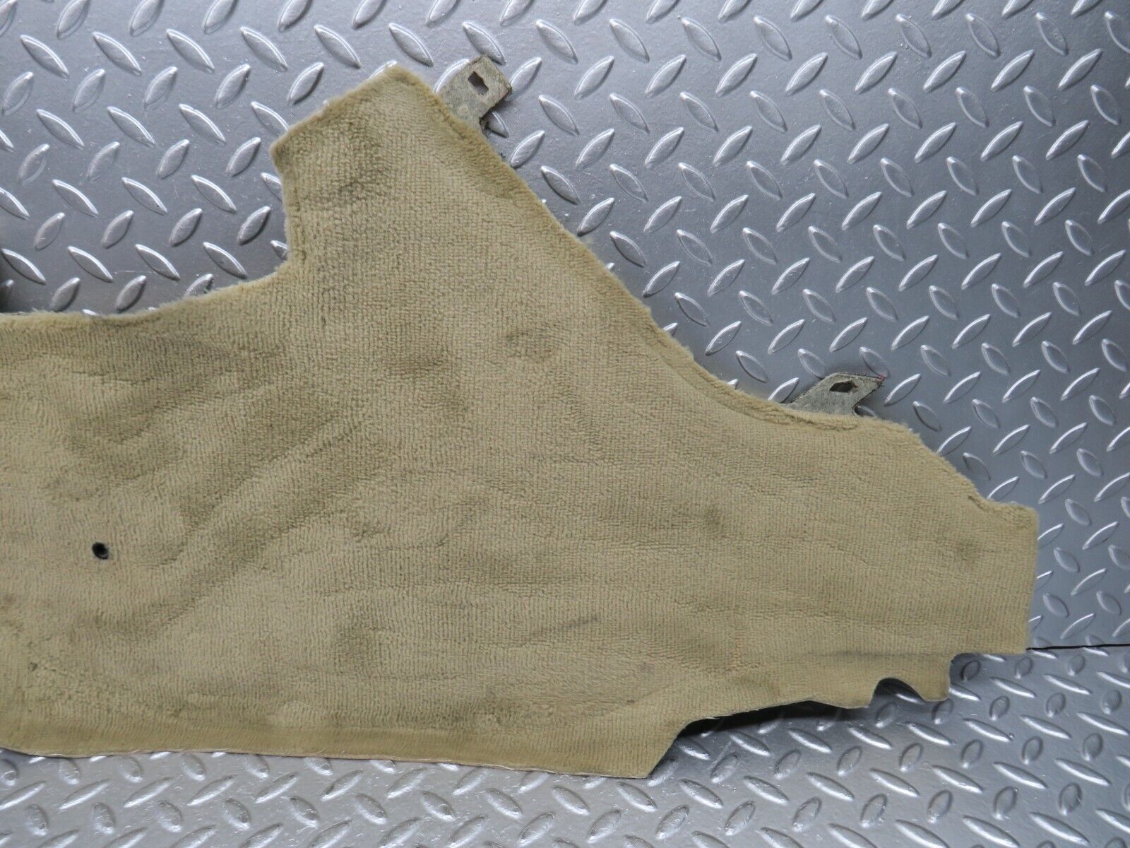 29302 Mercedes-Benz W124 230E Centre Console Carpet Left Side Beige