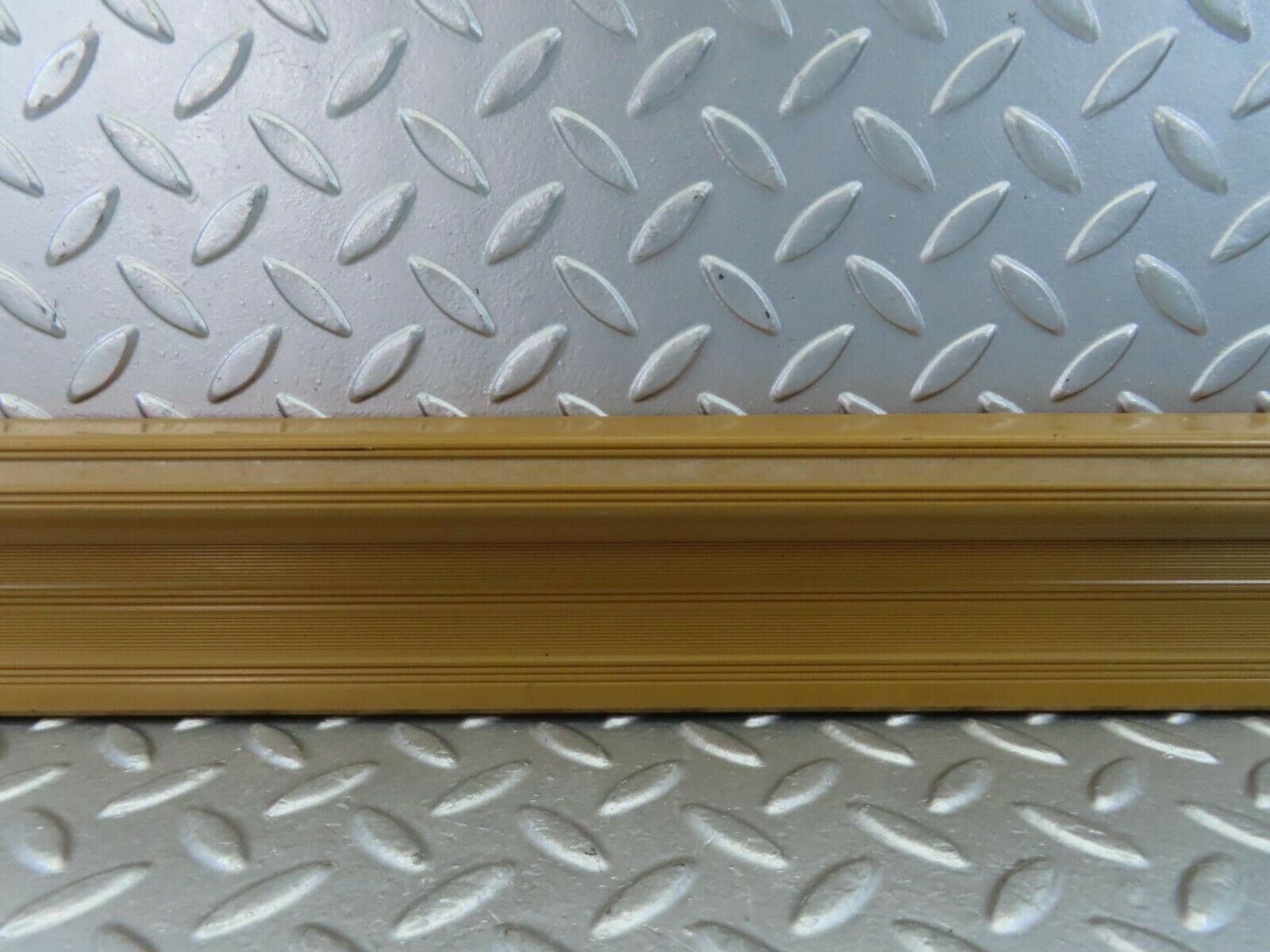 10689 Mercedes-Benz W123 230E Front Right Door Sill