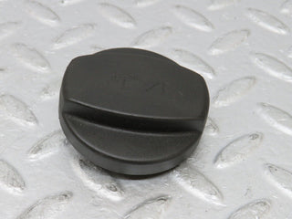 W124 engine oil filler cap used OEM