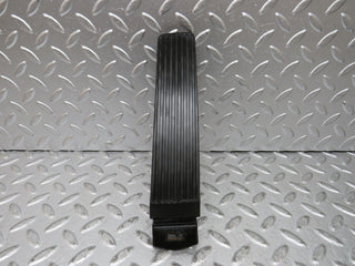 W123 accelerator pedal with rubber used OEM