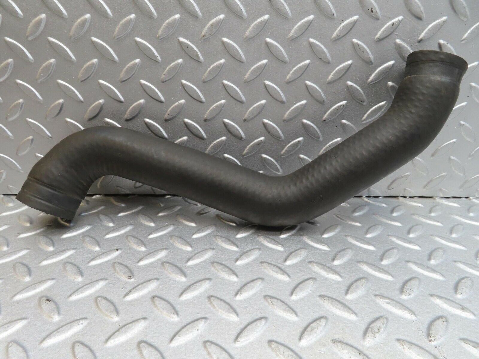 13785 Mercedes-Benz R107 450SL Radiator Hose 1165013482
